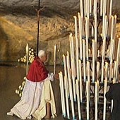 Papst Benedikt XVI. in Lourdes