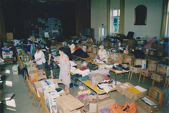 Hilfsgüter sortieren