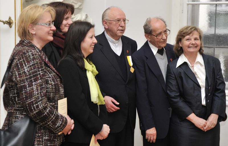 Ordensverleihung Pater Gregotsch