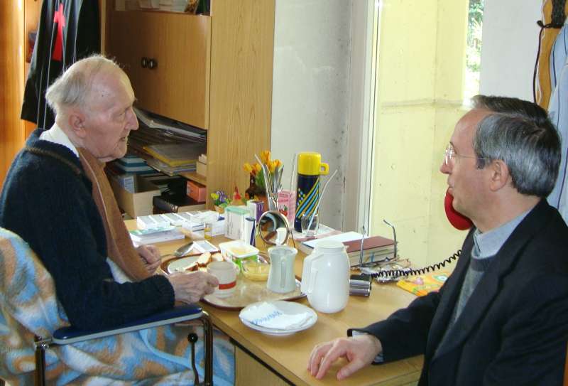 der Generalobere des Kamillianerordens zu Besuch bei Pater Policha