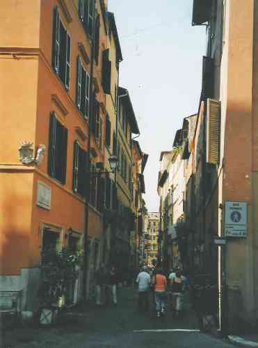 Gasse in der Altstadt von Rom