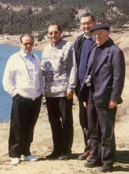 Kamillianer aktiv in Georgien.